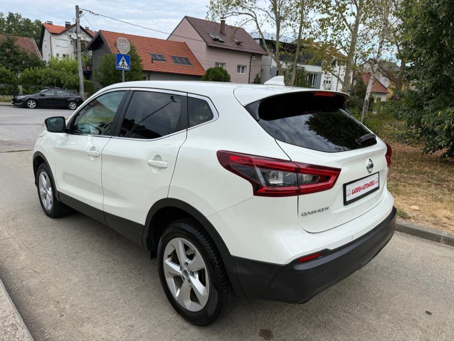 Nissan Qashqai 1,6 DIG-T*Top stanje*Redizajn*Reg. 7/2027*, fotografija 7