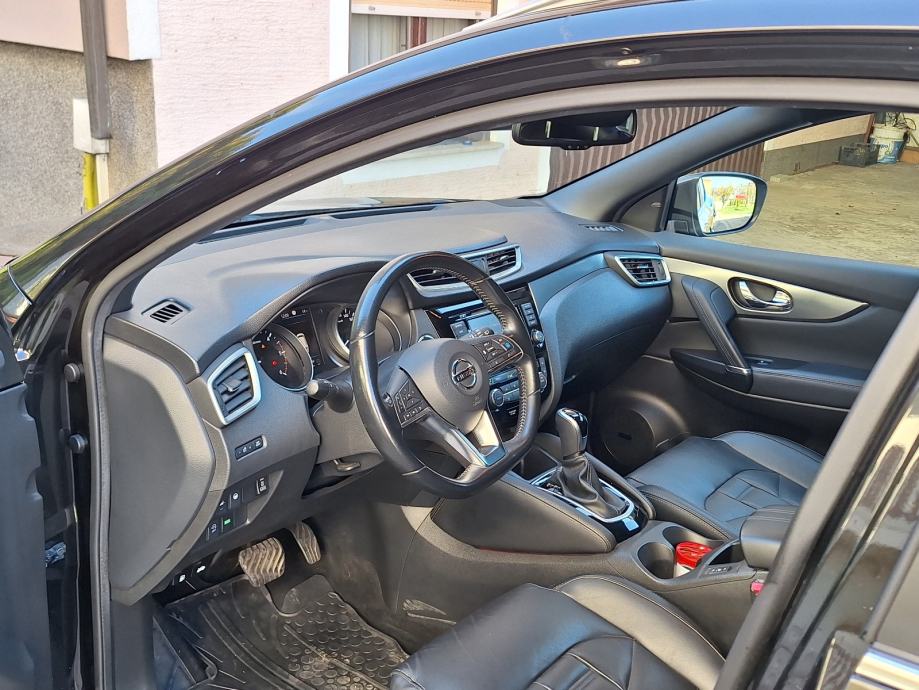 Nissan Qashqai 1,7 automatik, fotografija 3