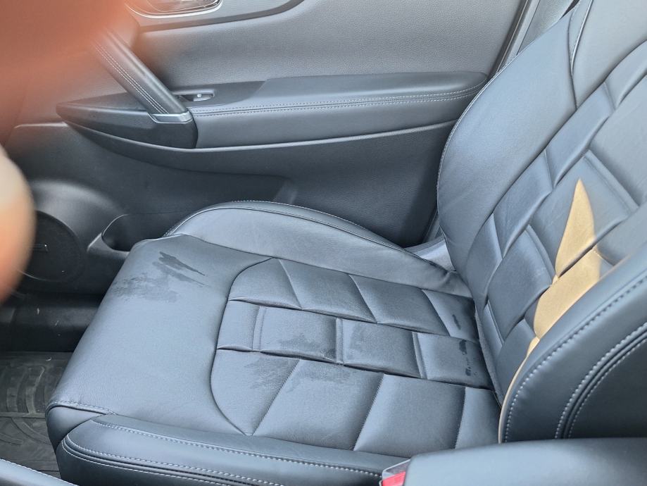Nissan Qashqai 1,7 automatik, fotografija 18