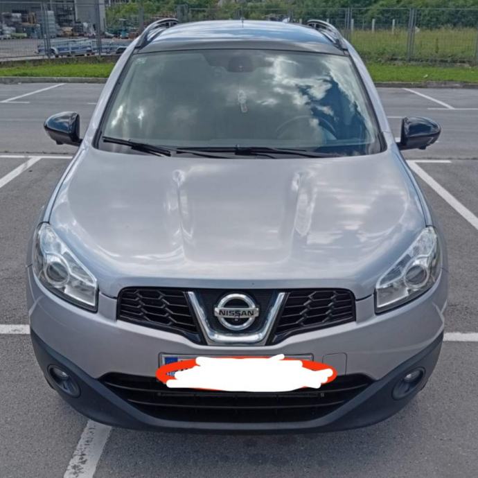 Nissan Qashqai+2