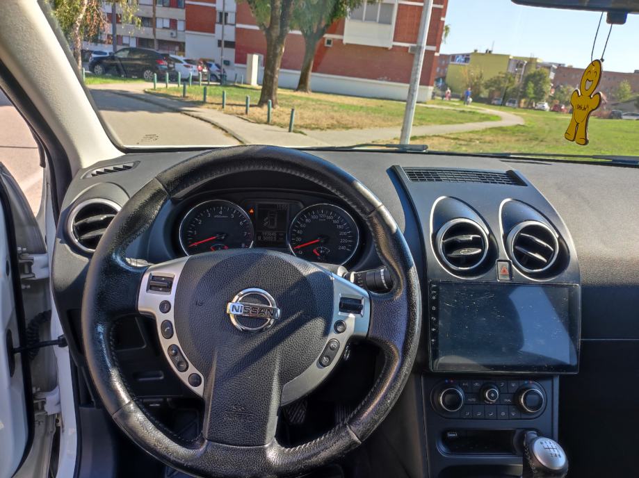 Nissan Qashqai 2,0 16V, fotografija 11