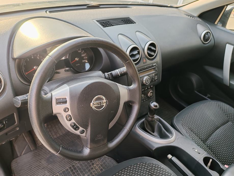 Nissan Qashqai 2,0 16V, fotografija 11