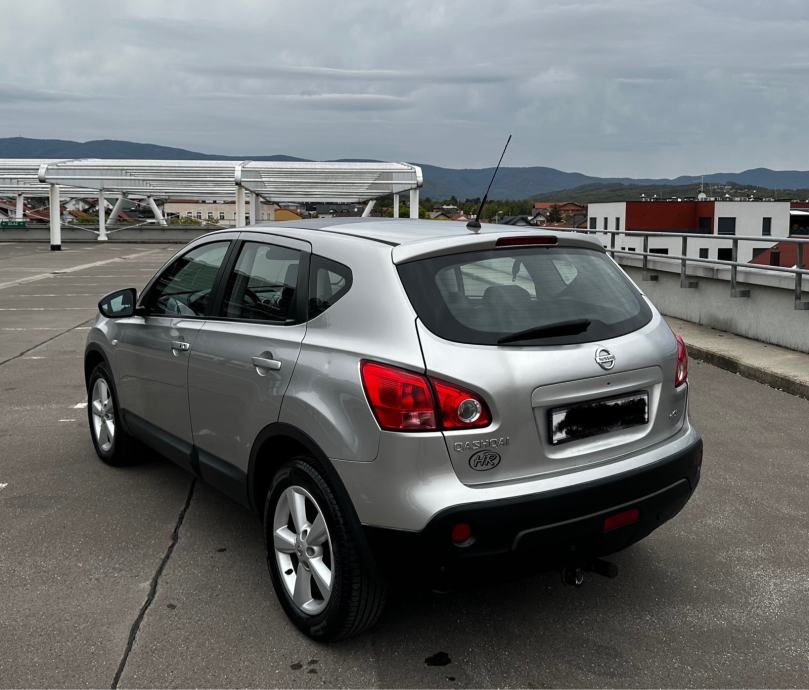 Nissan Qashqai 2,0 dCi Automatik Hr Auto Pano Keyless go Full oprema, fotografija 7