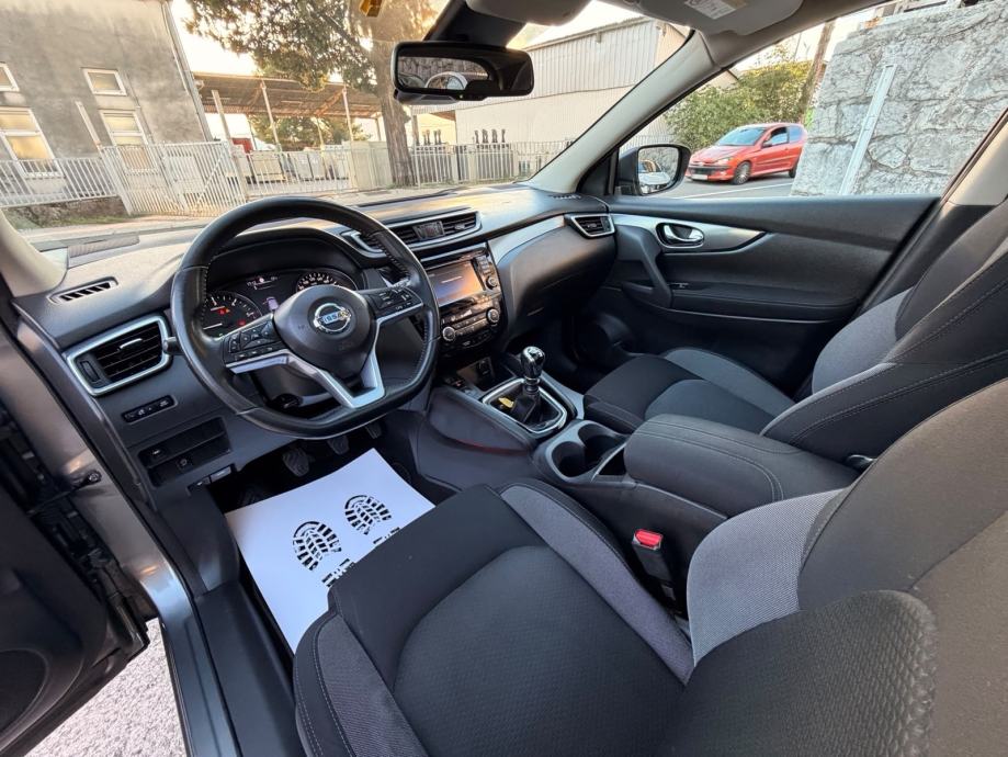 Nissan Quashia 1.5 dci 110Ks Euro6/PANORAMSKI KROV/PARKING KAMERA 360, fotografija 13