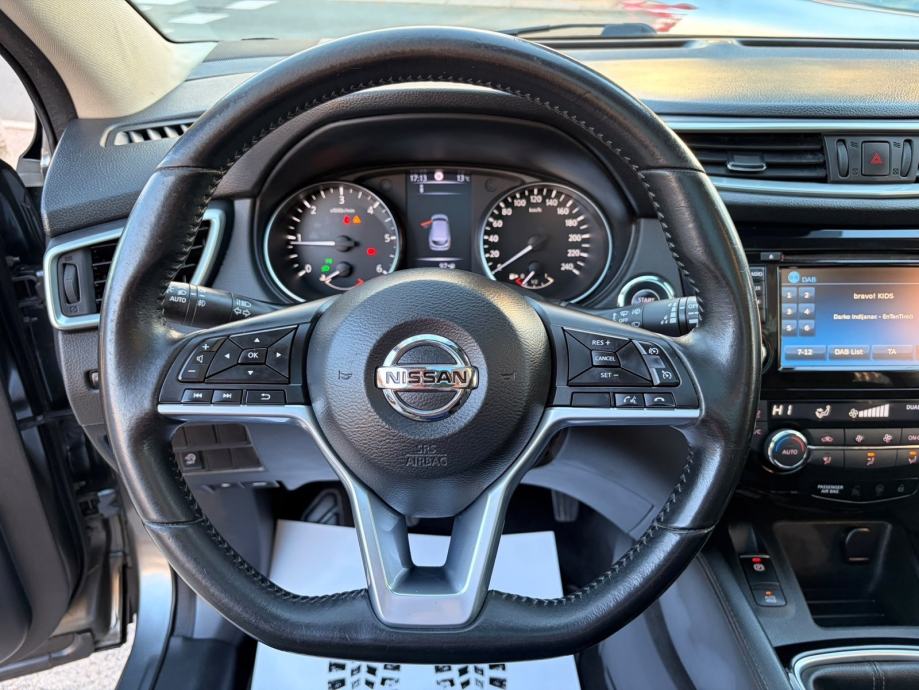 Nissan Quashia 1.5 dci 110Ks Euro6/PANORAMSKI KROV/PARKING KAMERA 360, fotografija 16