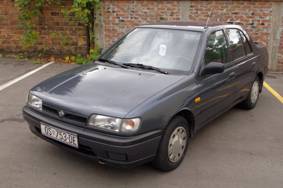 Nissan sunny 1992