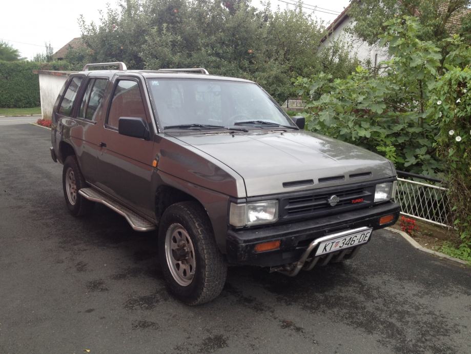 Nissan terrano 1990