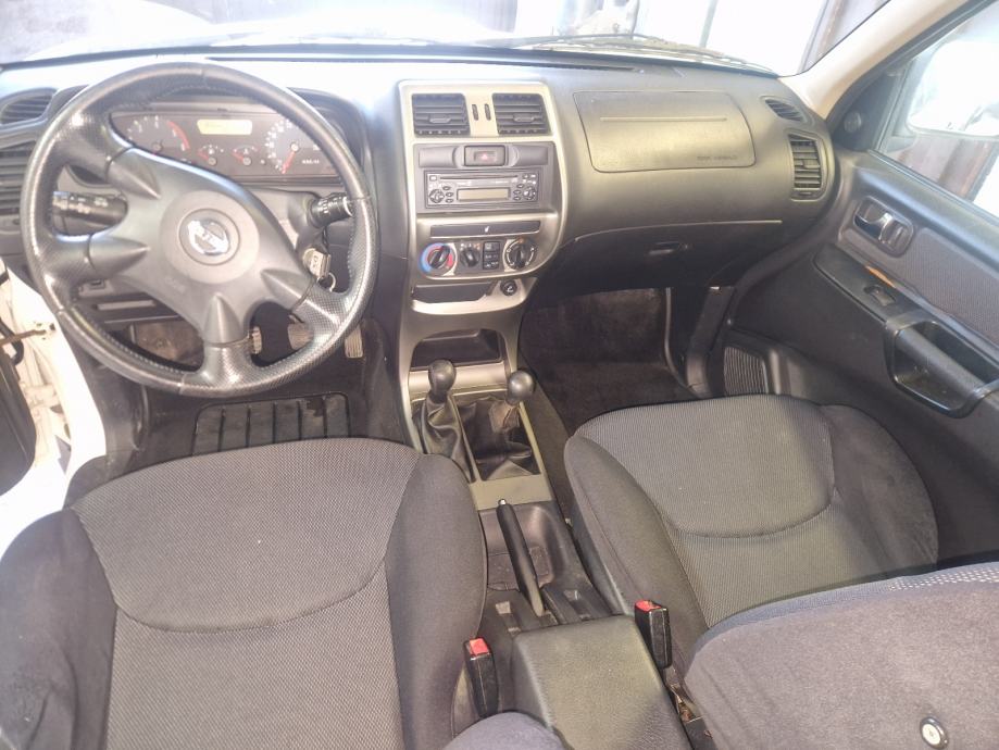 Nissan Terrano 2,7 TDi 4x4 7 sjedala 160tkm, fotografija 12