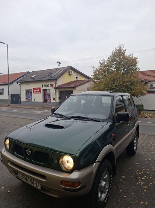 Nissan Terrano