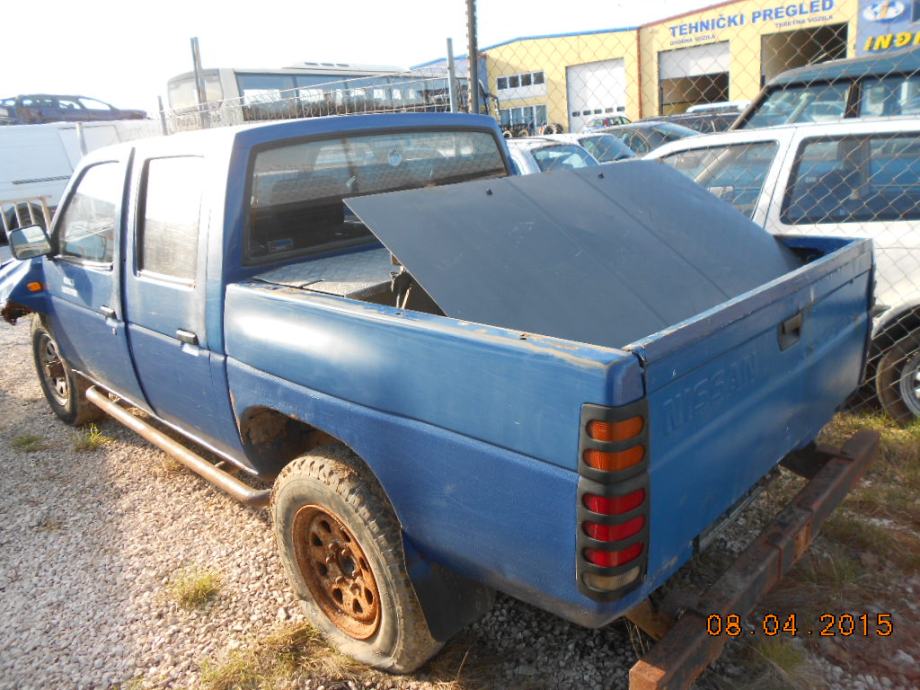 Nissan terrano pickup