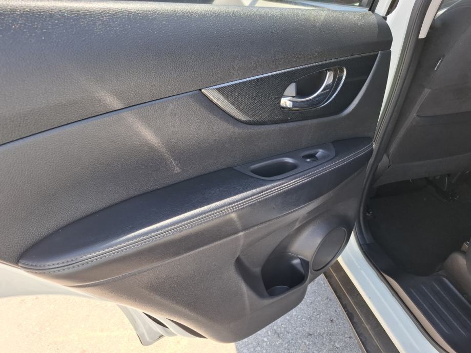 Nissan X-Trail 1,6 dCi, fotografija 11