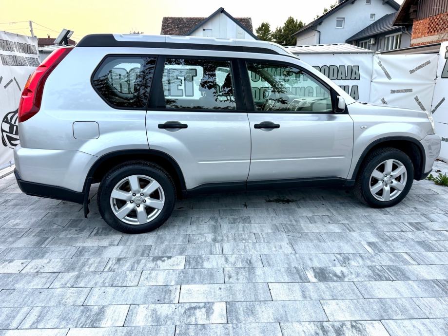 Nissan X-Trail 2,0 dCi KLIMA ** 4x4 ** # KAO NOV # KRED-KART HR- AUTO, fotografija 13