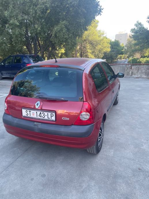 Očuvani Clio 2004., fotografija 2