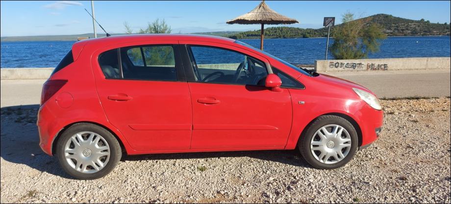 ODLIČNA! Corsa 1,2 16V,2007 g.1.VL,KA NOVA,reg.07/27,KLIMA,SERVISIRANA, fotografija 4