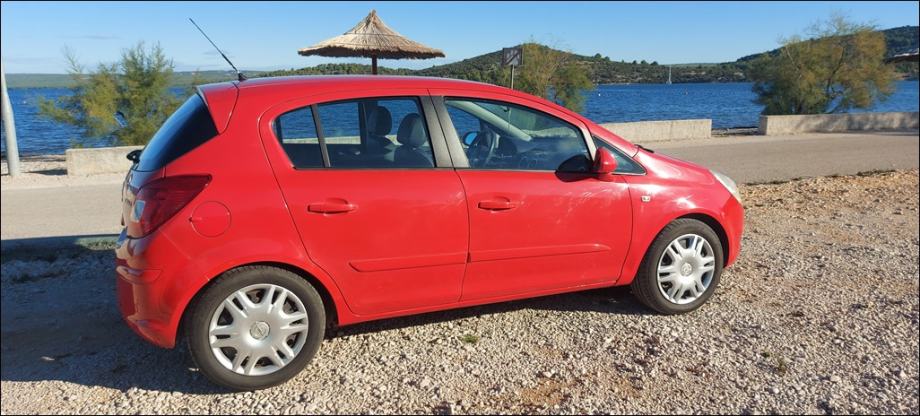 ODLIČNA! Corsa 1,2 16V,2007 g.1.VL,KA NOVA,reg.07/27,KLIMA,SERVISIRANA, fotografija 2