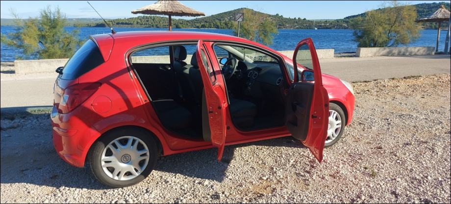 ODLIČNA! Corsa 1,2 16V,2007 g.1.VL,KA NOVA,reg.07/27,KLIMA,SERVISIRANA, fotografija 3