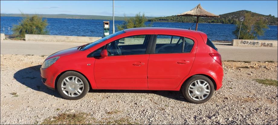 ODLIČNA! Corsa 1,2 16V,2007 g.1.VL,KA NOVA,reg.07/27,KLIMA,SERVISIRANA, fotografija 8