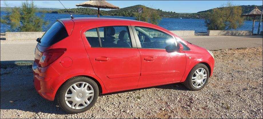 ODLIČNA! Corsa 1,2 16V,2007 g.1.VL,KA NOVA,reg.07/27,KLIMA,SERVISIRANA, fotografija 9