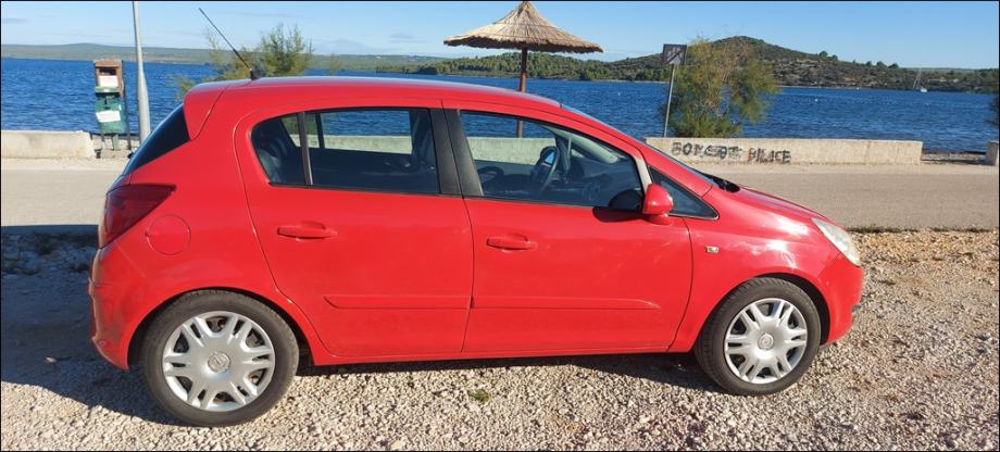 ODLIČNA! Corsa 1,2 16V,2007 g.1.VL,KA NOVA,reg.07/27,KLIMA,SERVISIRANA, fotografija 16
