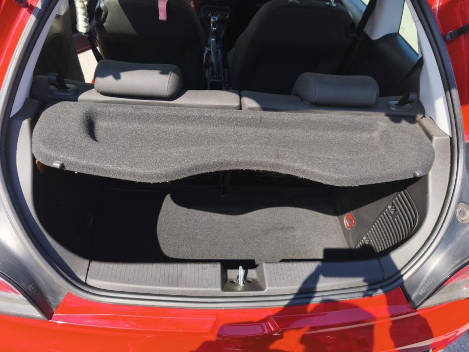Opel Adam 1.2 - Registriran godinu dana! 6/27, fotografija 13