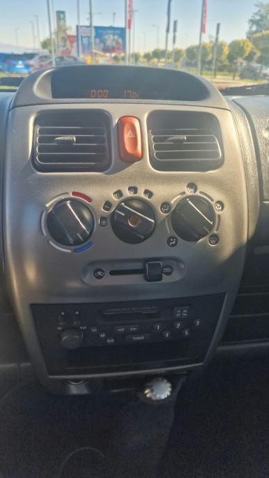 OPEL AGILA 1.2 – STARI DOBRI 4 CILINDRA • 1. VLASNIK • KLIMA, fotografija 11