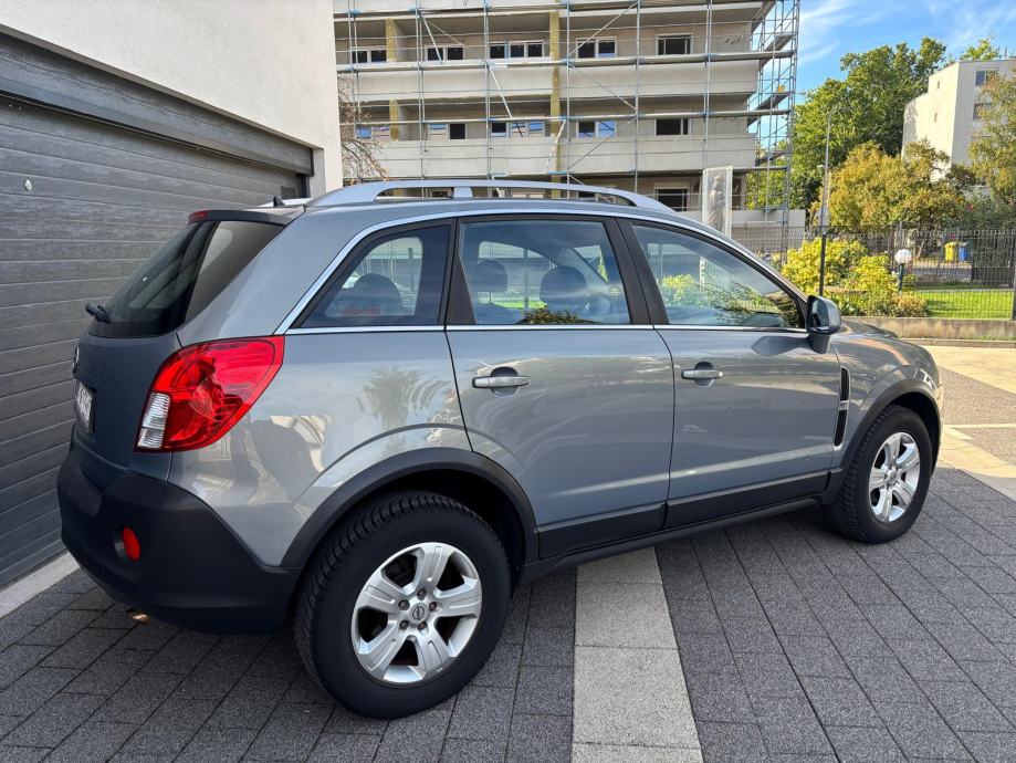 Opel Antara benzin,HR.Auto,samo 81ooo kilometara,servisna knjiga,NOVO!, fotografija 9