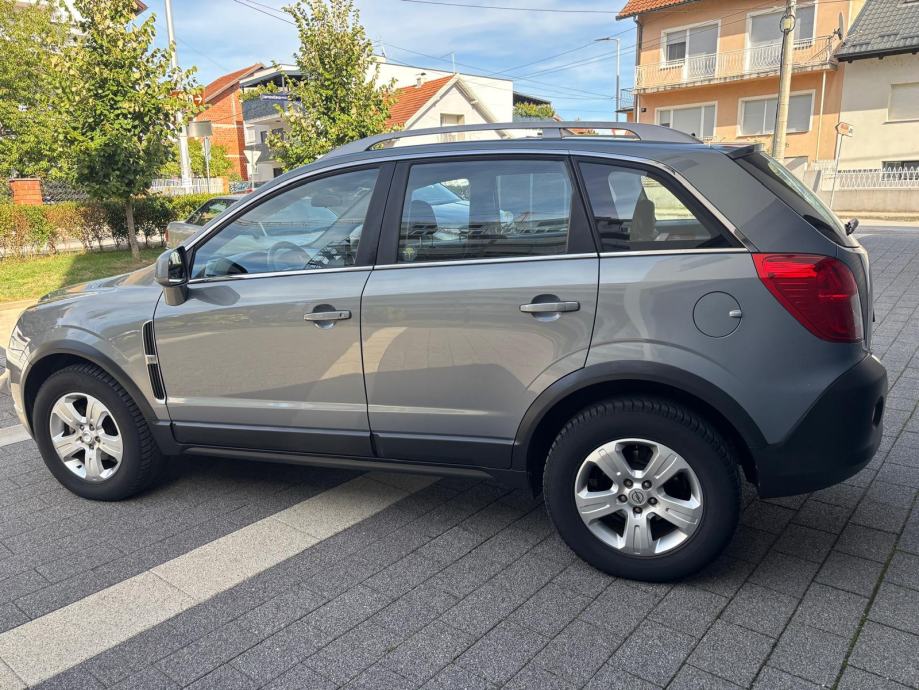 Opel Antara benzin,HR.Auto,samo 81ooo kilometara,servisna knjiga,NOVO!, fotografija 2