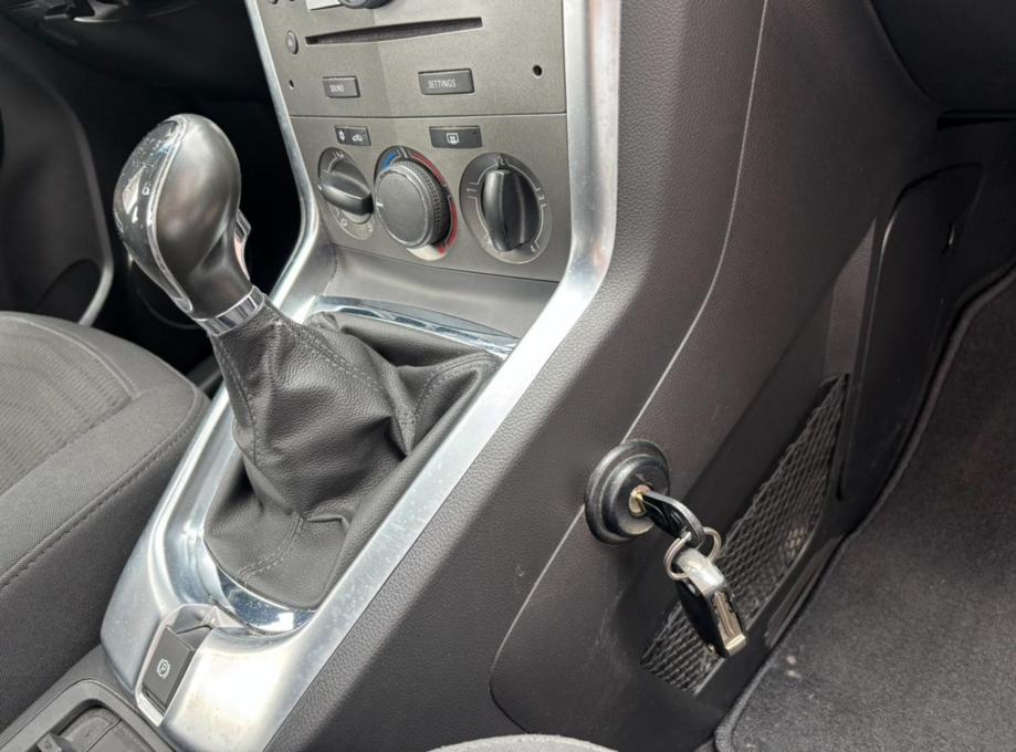 Opel Antara benzin,HR.Auto,samo 81ooo kilometara,servisna knjiga,NOVO!, fotografija 17