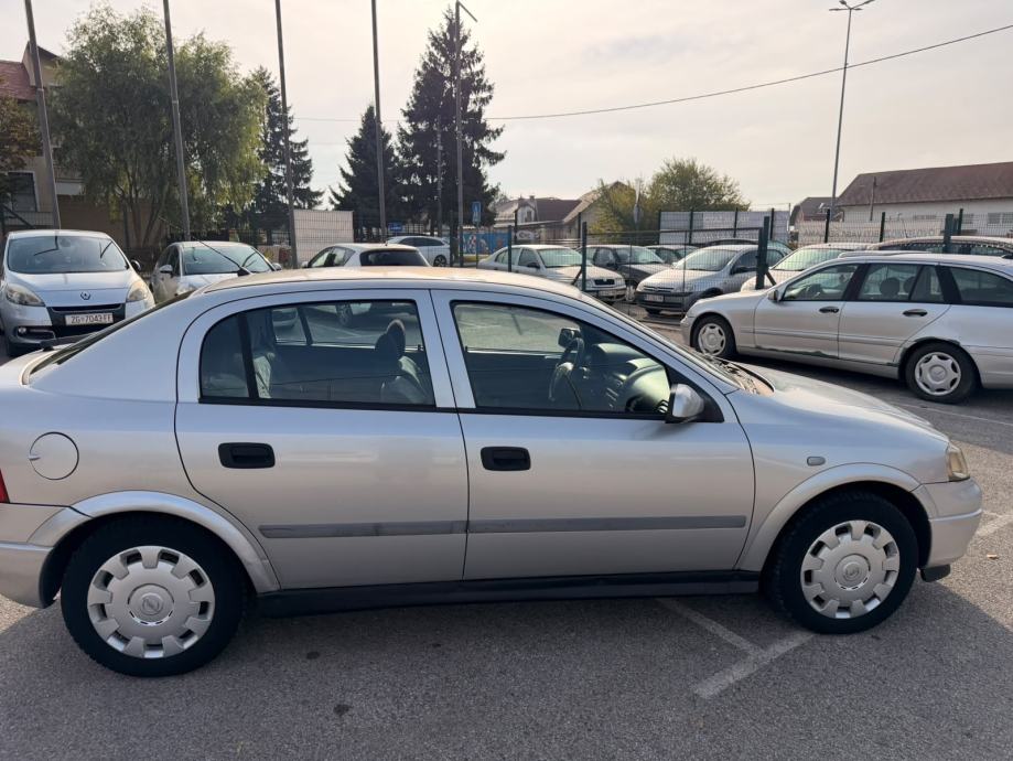 Opel Astra 1,2 AUTO ODLICAN ZA SVOJE GODINE BEZ ULOGA, fotografija 7