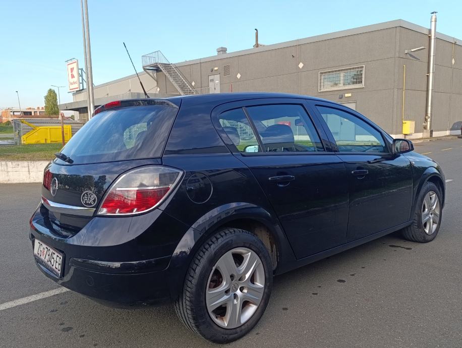 Opel Astra 1,4 16V 100.000 km - VIDEO PRIKAZ VOZILA, fotografija 4