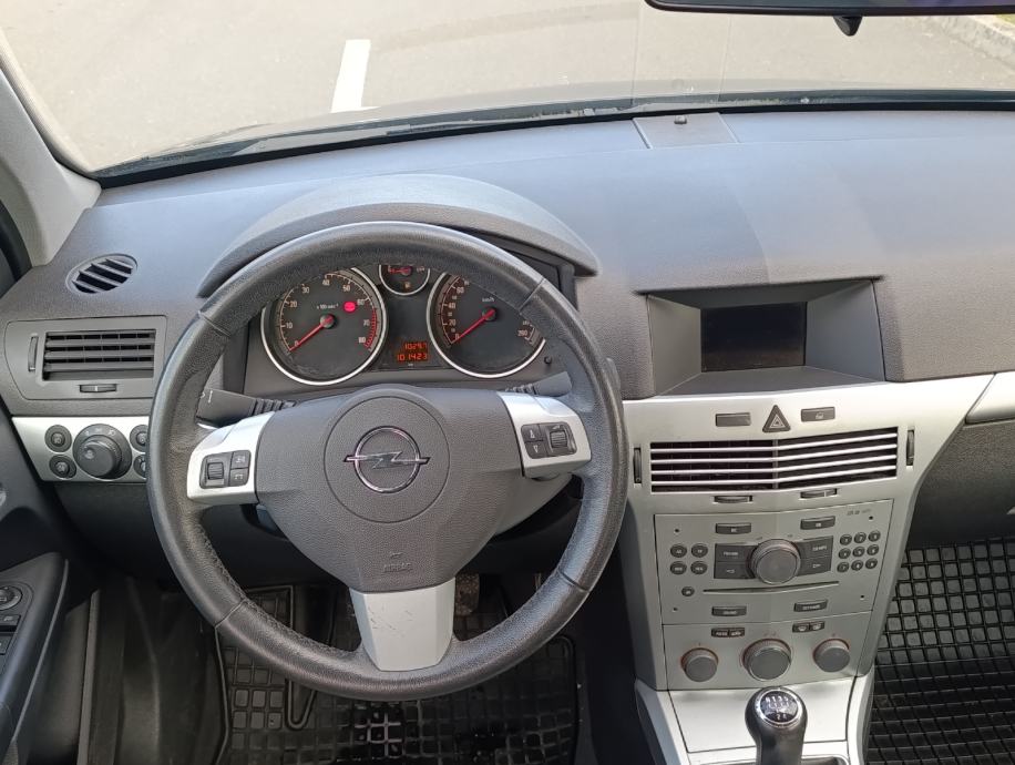 Opel Astra 1,4 16V 100.000 km - VIDEO PRIKAZ VOZILA, fotografija 17