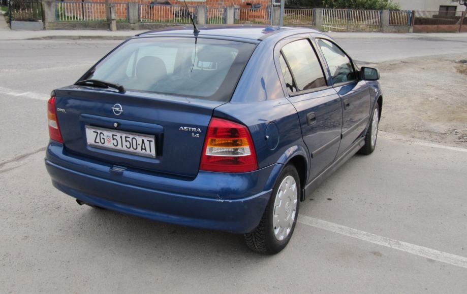 Opel astra 2002