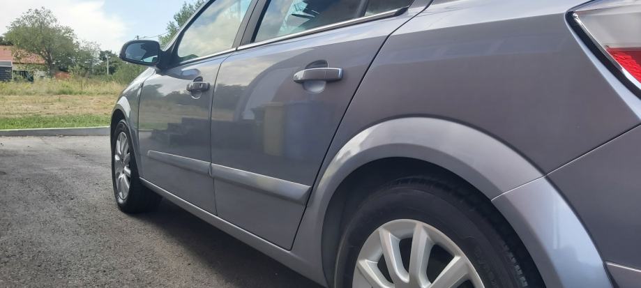 Opel Astra 1,4 16V REG GODINU DANA VELIKI SERVIS, fotografija 11