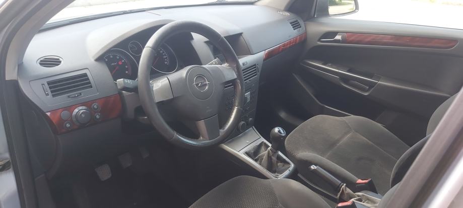 Opel Astra 1,4 16V REG GODINU DANA VELIKI SERVIS, fotografija 12
