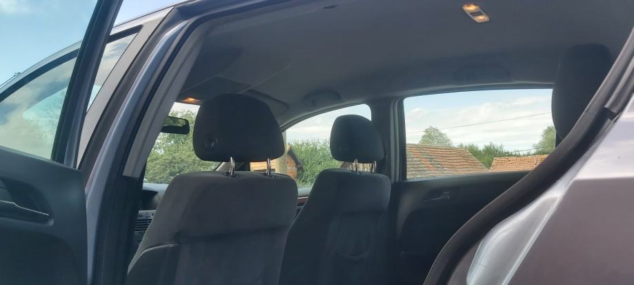 Opel Astra 1,4 16V REG GODINU DANA VELIKI SERVIS, fotografija 17