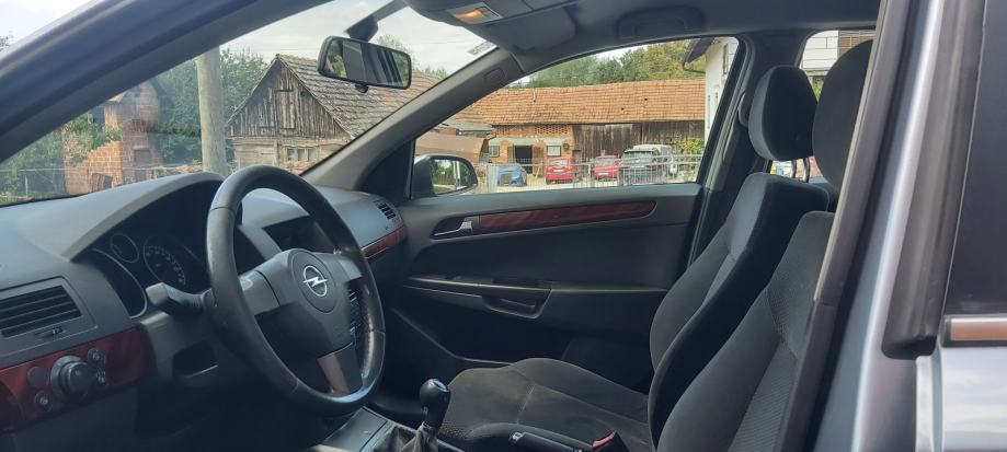 Opel Astra 1,4 16V REG GODINU DANA VELIKI SERVIS, fotografija 14