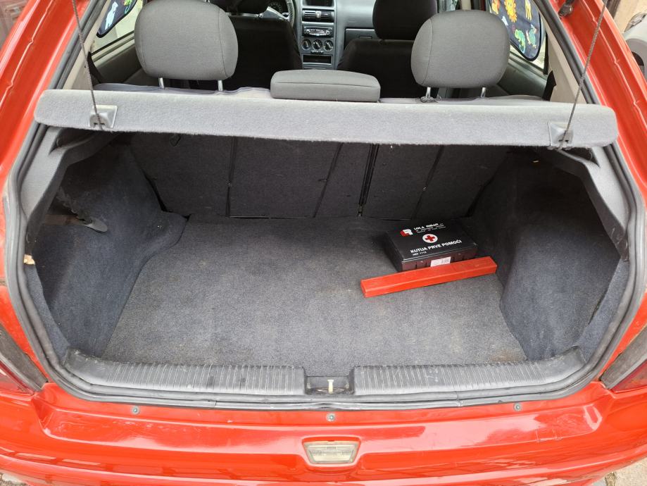Opel Astra 1,4 16V, fotografija 4