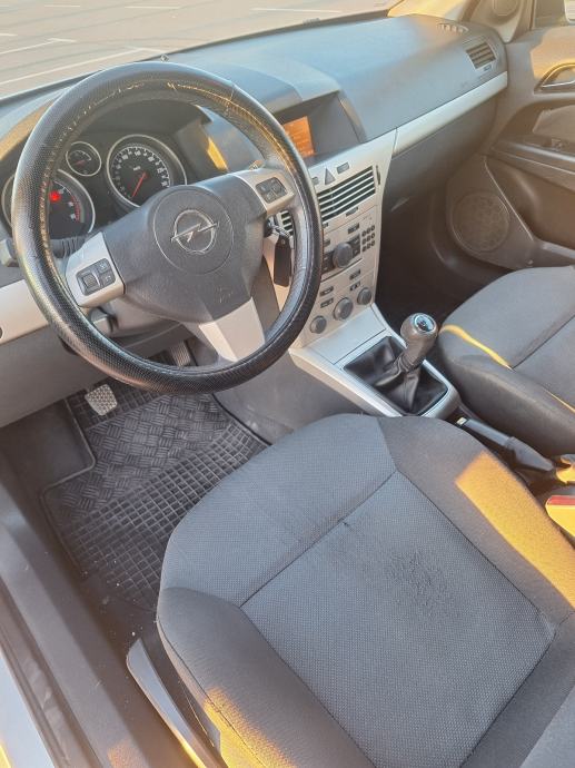 Opel Astra 1,4 16V, fotografija 7