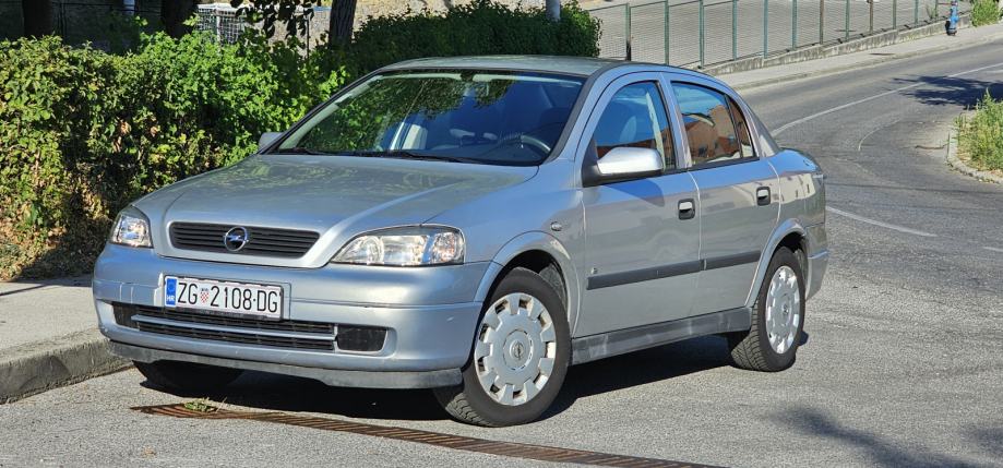 Opel Astra, 4 vrata 1400 ccm, benzinac, 66 kw, 105.000 km!!!, fotografija 5