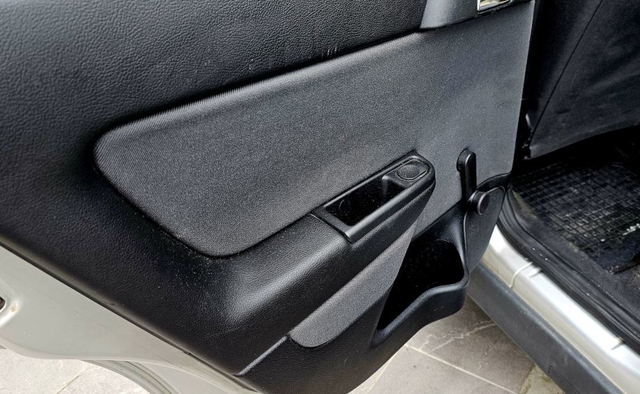 Opel Astra, 4 vrata 1400 ccm, benzinac, 66 kw, 105.000 km!!!, fotografija 12