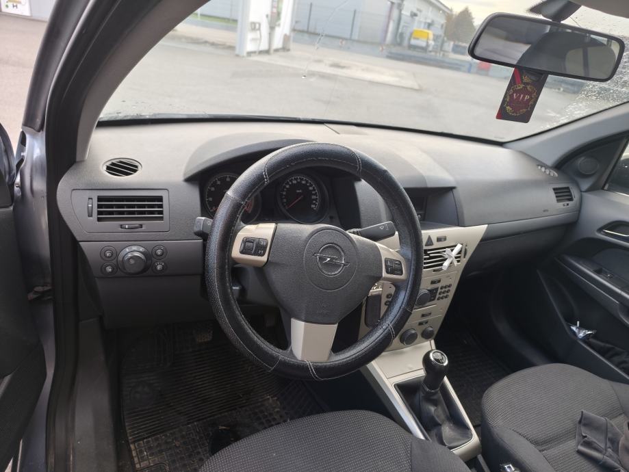 Opel Astra 1,4 16V, fotografija 3