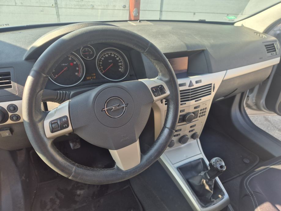 Opel Astra 1,4 16V, fotografija 7