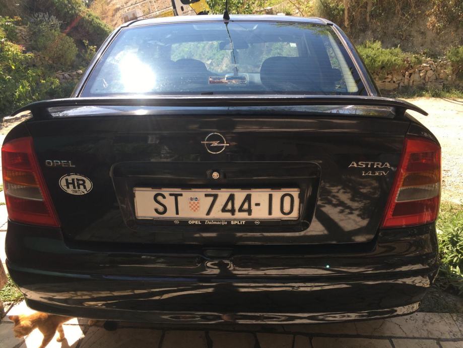 Opel Astra 1,4 • 2000. godište • prvi vlasnik • očuvan i registriran, pogled izvana - slika 3