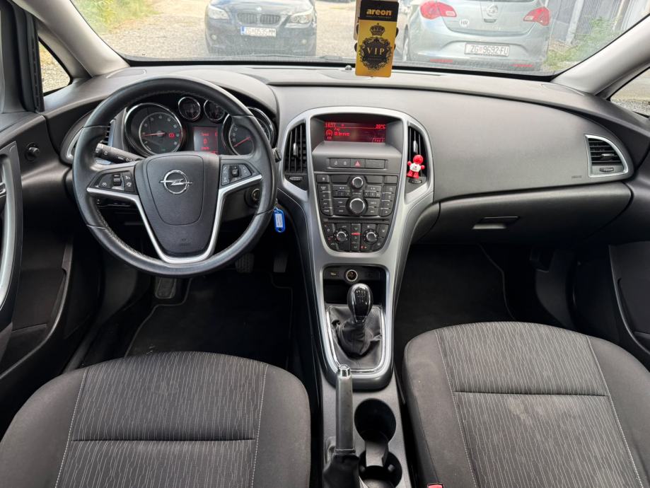 Opel Astra 1.4 ENJOY, fotografija 7