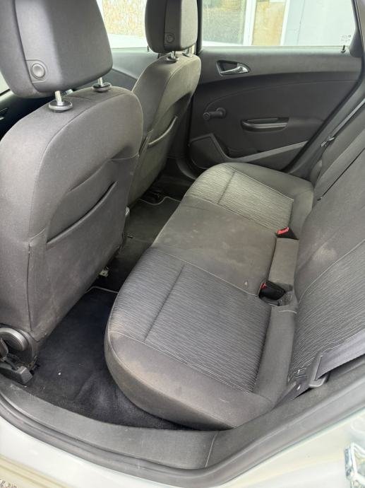 Opel Astra 1.4 ENJOY, fotografija 11
