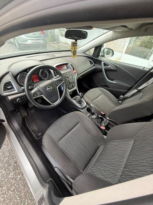Opel Astra 1.4 ENJOY, fotografija 8