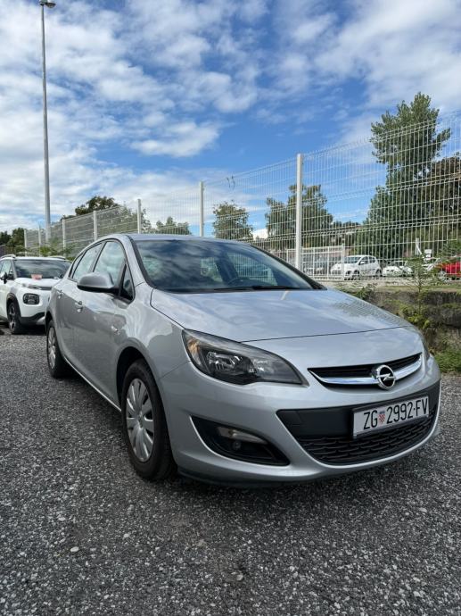 Opel Astra 1.4 ENJOY, fotografija 6