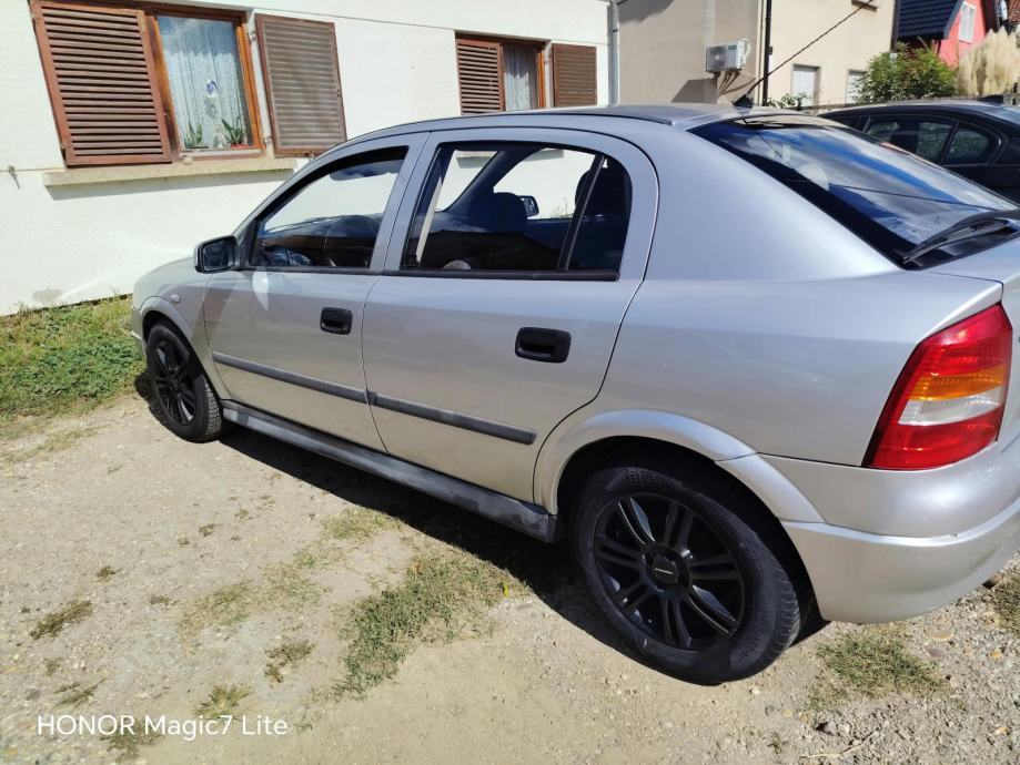 Opel Astra 1,4 GL, fotografija 2