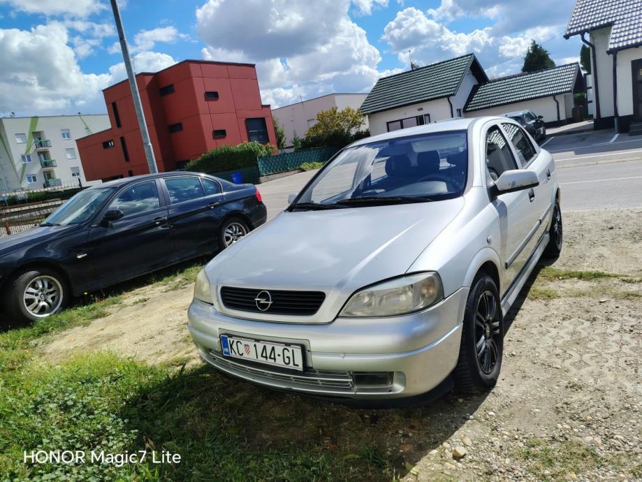 Opel Astra 1,4 GL, fotografija 3