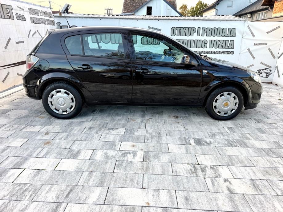 OPEL ASTRA 1,4 =HR AUTO= REG 1-GOD =SERVISNA KNJIGA= KLIMA, fotografija 20